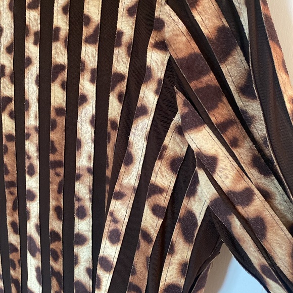 Travelers Collection By Chico’s Animal Print Cardigan Size 2 (Size M) - Picture 12 of 14